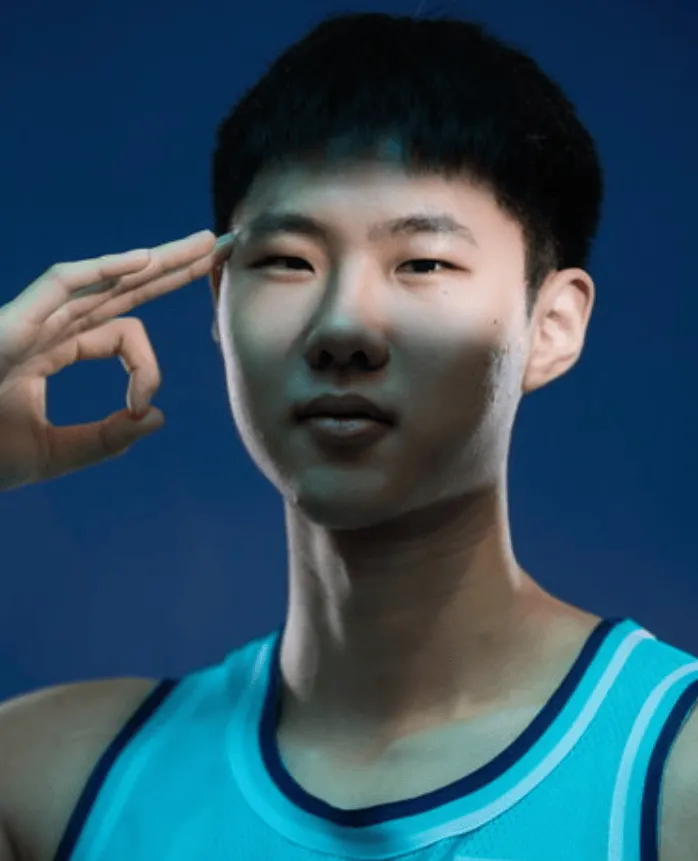 赵嘉义全场比赛出战29分钟,9中6砍下20分3篮板