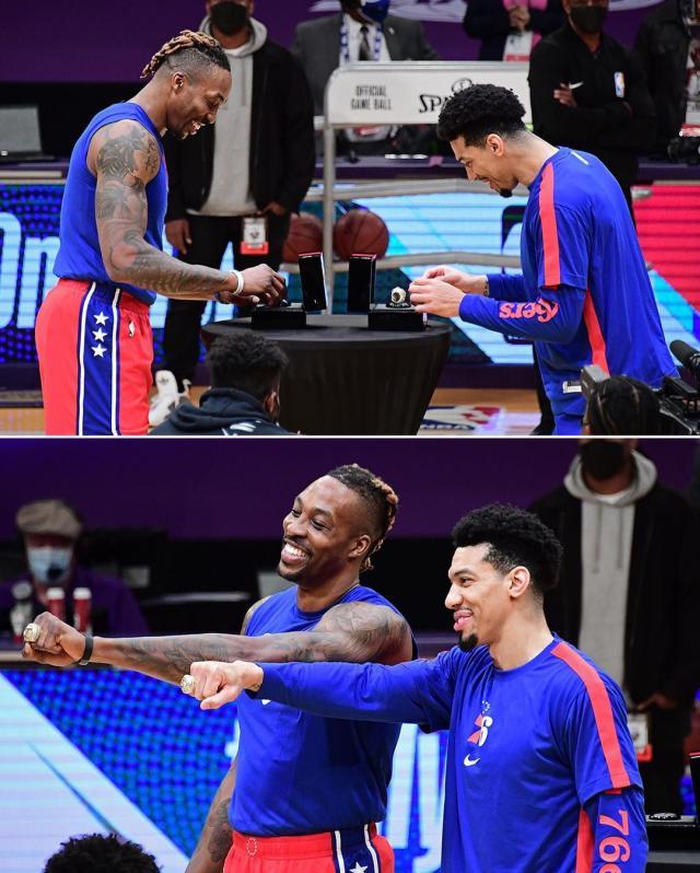 开云体育官网-先喜后悲！霍华德领完戒指出场6分钟便被罚下