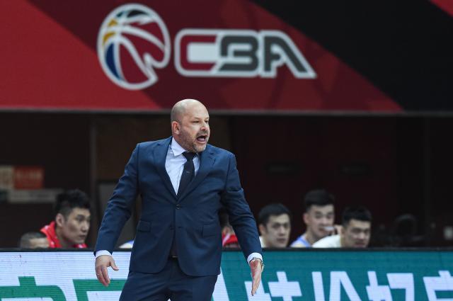 开云体育官网-核心缺席仍能笑傲同城德比 雅尼斯归来令首钢还魂